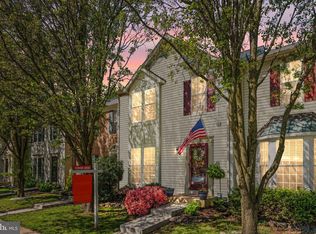 25409 Morse Dr, Chantilly, VA 20152