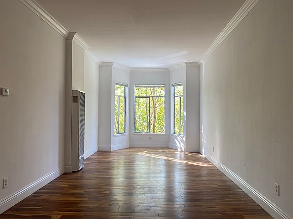 2nd image of 579 Valencia St APT 4
