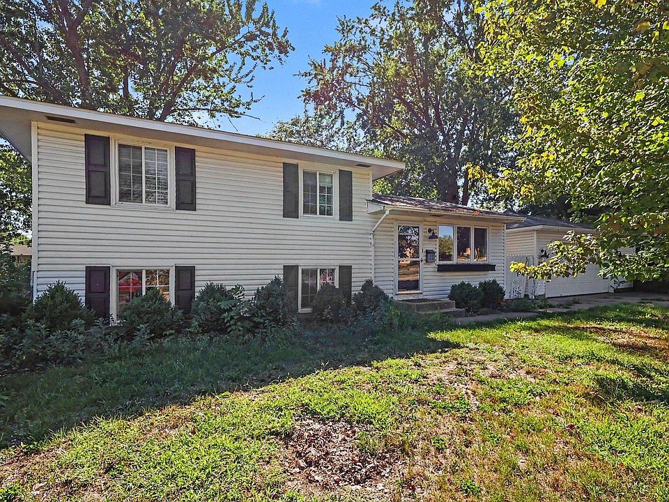 1st image of 3296 70th St E