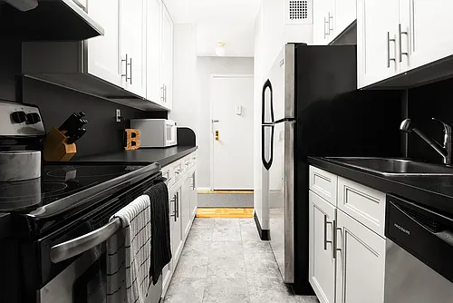 New Haven Towers Photo 1