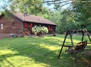 35 Sandy Hill Rd, Raynham, MA 02767