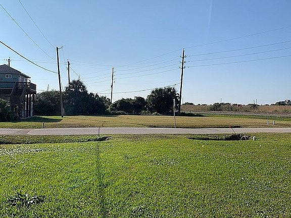 4th image of 4013 Oleander Dr