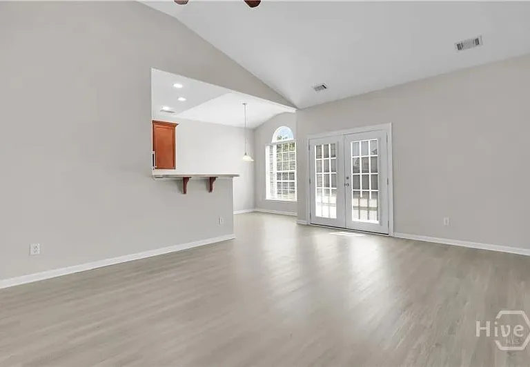 218 Willow Point Ln — Photo 12