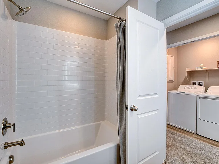 Elevate Townhomes — Photo 79