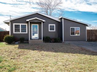 1316 E Wayne Ave, Salina, KS 67401