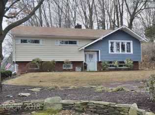 41 Banta Rd, Kinnelon, NJ 07405