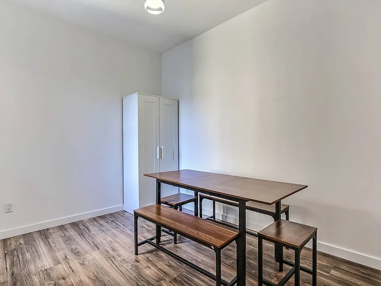6 Nottingham Pl #1 — Photo 9