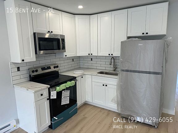 3rd image of 15 Bent Ave APT 2L