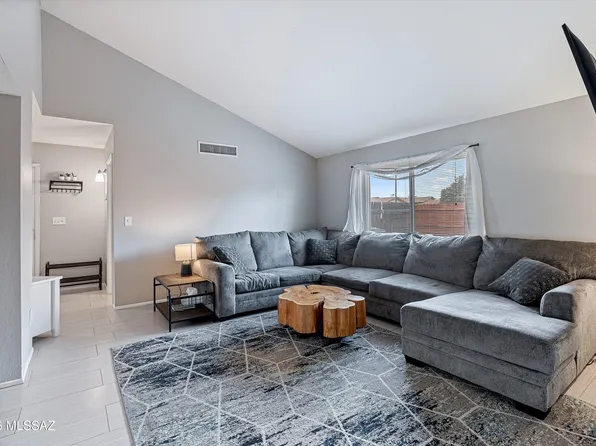 4700 N Woodside Dr, Tucson, AZ 85705