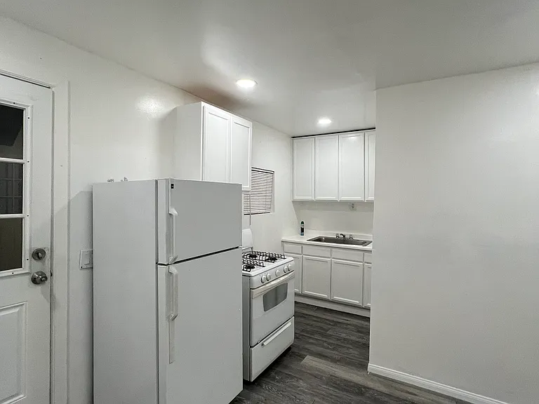 4756 N Acacia Ave #3 — Photo 5