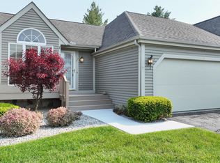 17 Drake Dr E, Saginaw, MI
