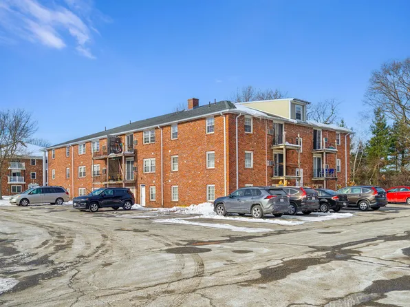 12 Woodman Way APT 19, Newburyport, MA 01950
