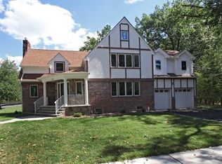 575 Palmer Ave, Teaneck, NJ 07666