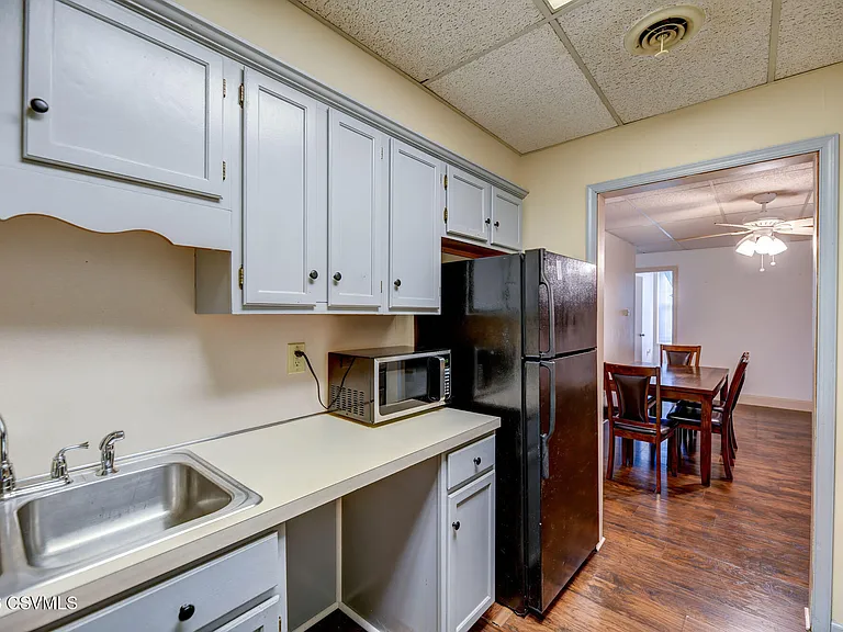 105 W Main St #3RDFLAPT2 — Photo 6