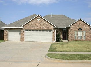 405 E Raleigh Ter, Mustang, OK 73064