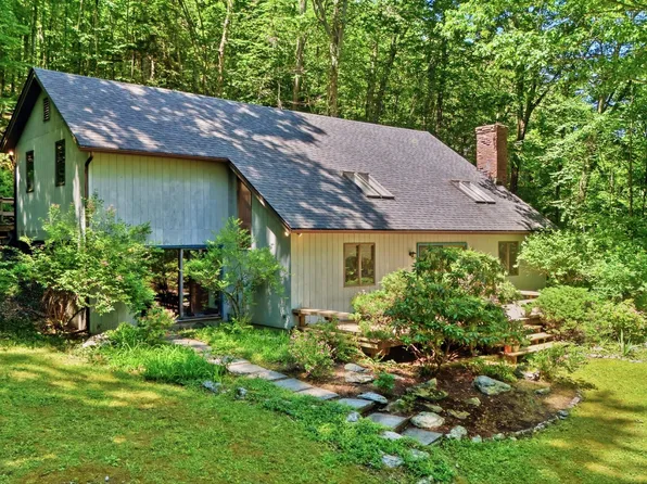 236 Hillsdale Rd, Great Barrington, MA 01230