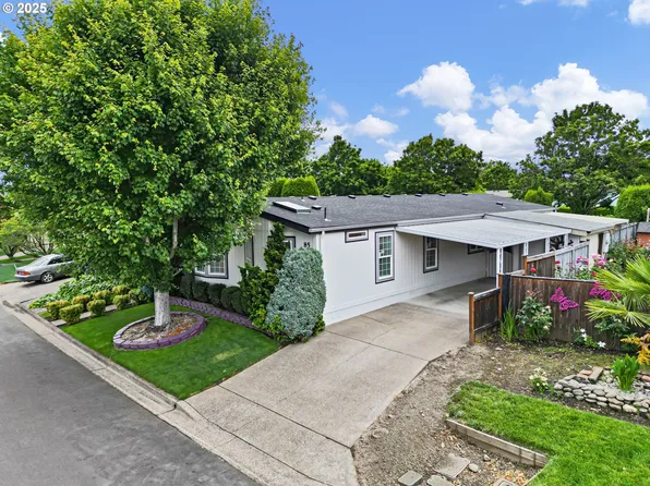 2350 N Terry St Space 85, Eugene, OR 97402