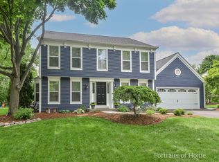 1952 Dorset Dr, Wheaton, IL 60189