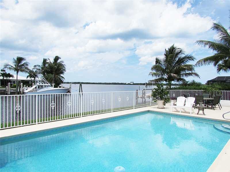 1st image of 4 Starfish Dr
