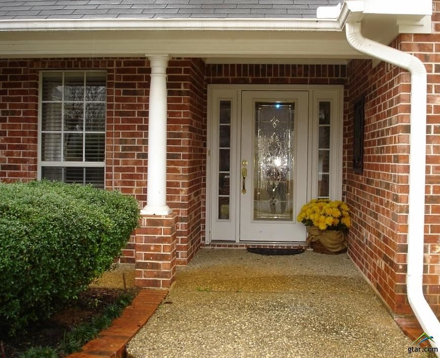1st image of 801 Keble Ln