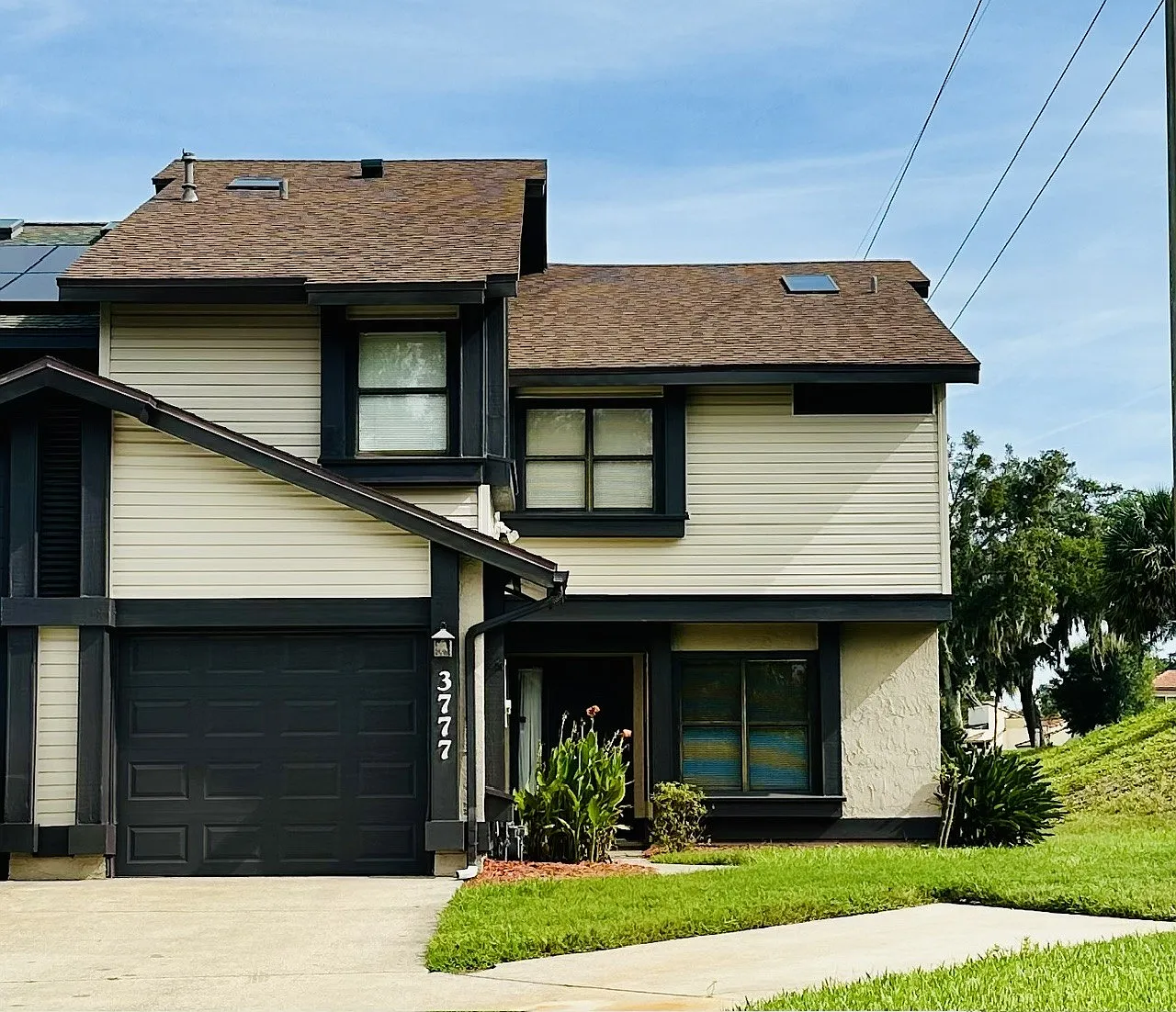 3777 Sawgrass Dr — Photo 3