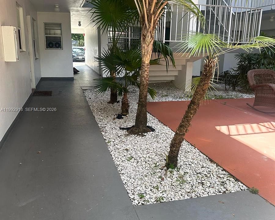 2nd image of 2238 Monroe St APT 111