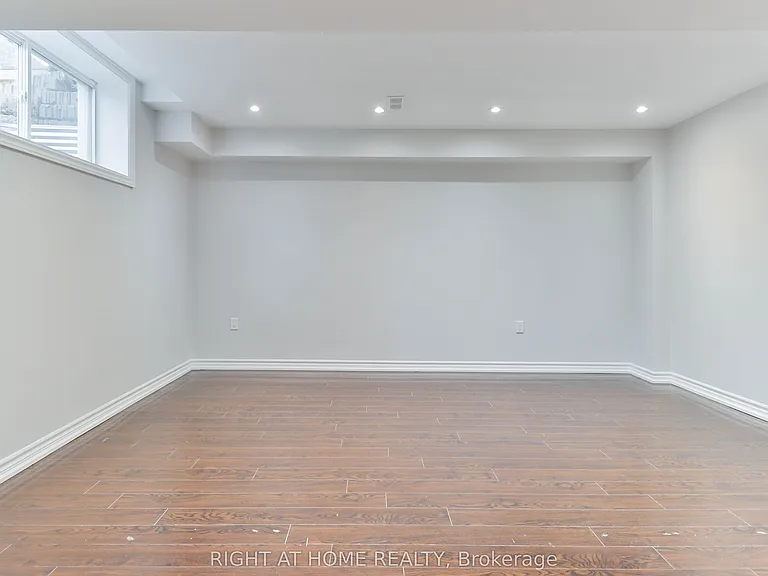 186 Cosgrove Dr #BASEMENT — Photo 17