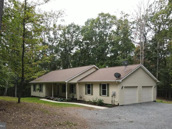 82 Hidden Springs Ct, Slanesville, WV 25444