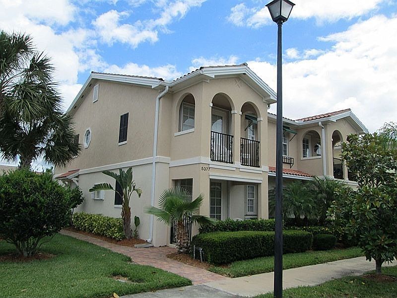 1st image of 5377 Cambiago St