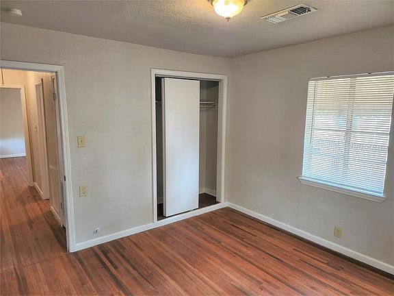 5th image of 6527 Pinehurst Dr