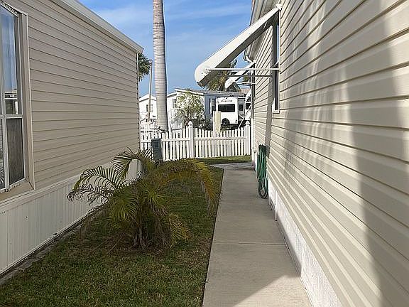 2nd image of 1029 Nettles Blvd