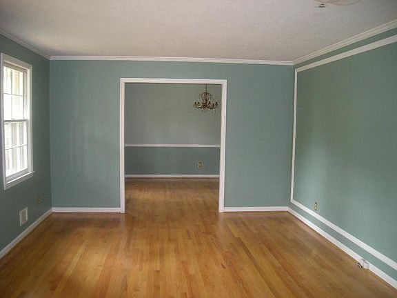 3rd image of 1211 Fernwood Ct