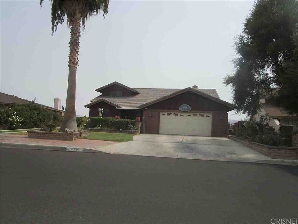 1st image of 18139 Pier Dr