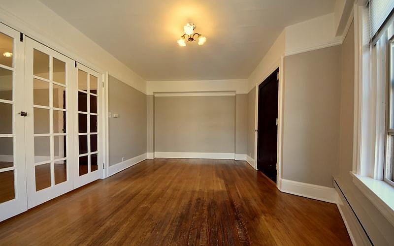 1st image of 1633 Melrose Ave APT 407