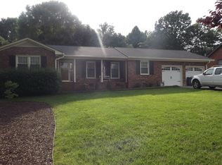 720 Westbrook Dr, Burlington, NC 27215