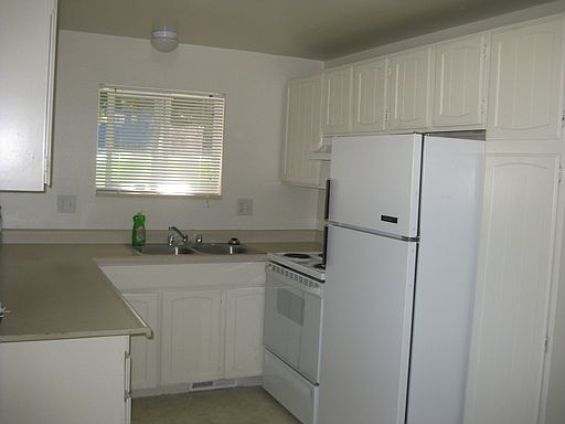 1st image of 1745 E Holladay Blvd APT 12
