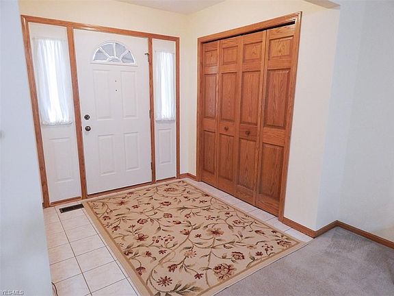 3rd image of 1105 Brimfield Dr