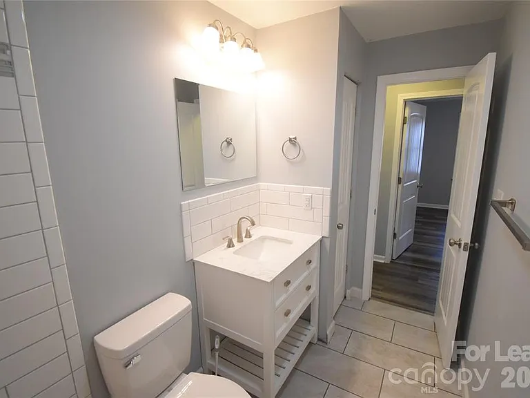 924 Edgegreen Dr — Photo 11