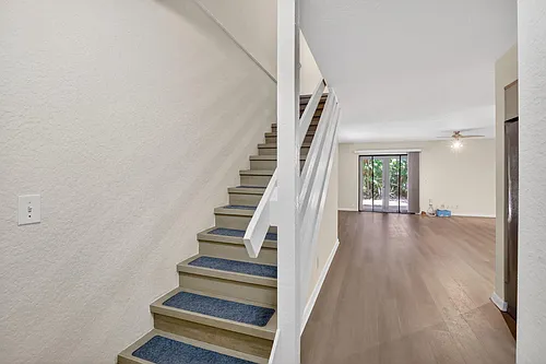 2520 Van Buren St #4 Photo 1
