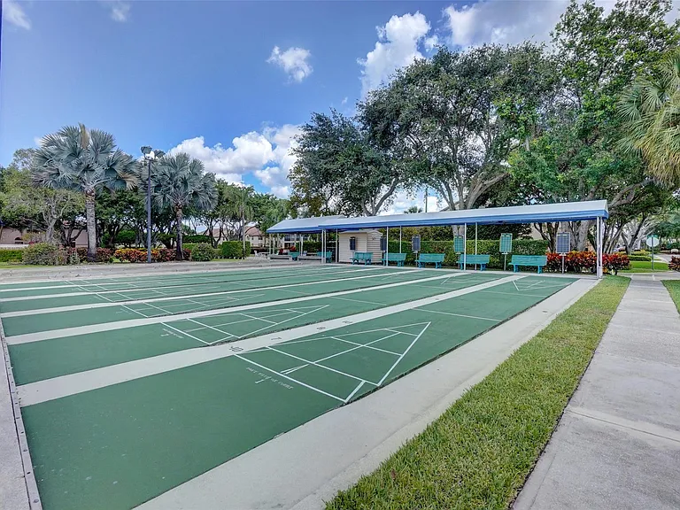 5133 Brisata Cir #P — Photo 33