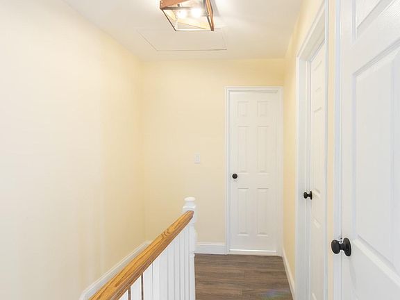 4th image of 221 Revere Ave #2