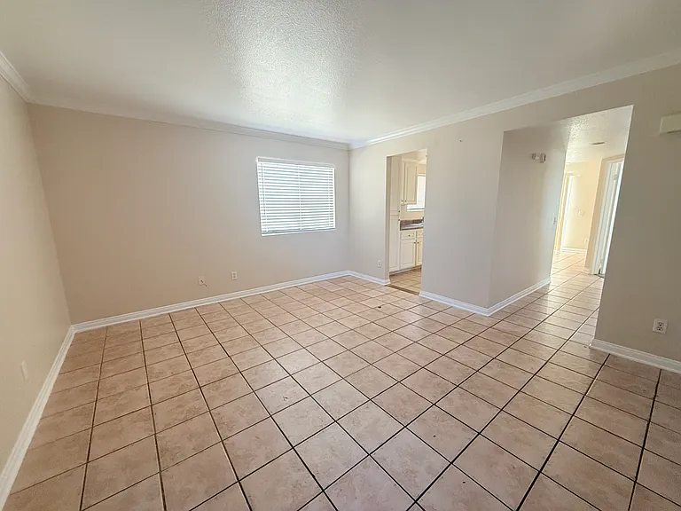 461 Westminster Pl #B — Photo 11