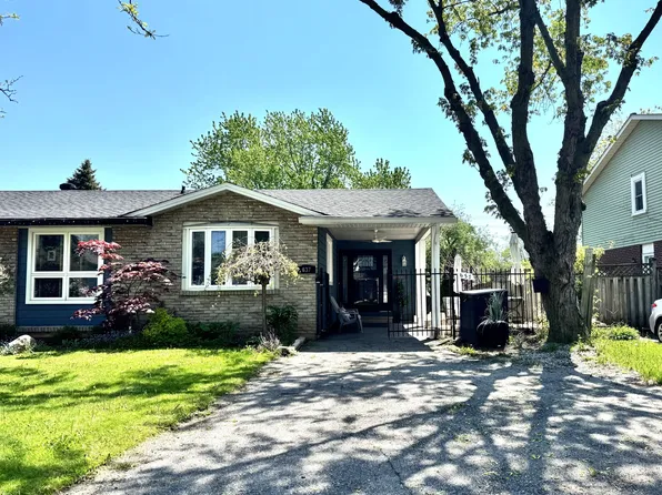 637 Lomond Cres, Burlington, ON L7L 2N8