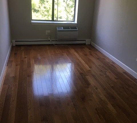 4th image of 13643 37th Ave #6FL