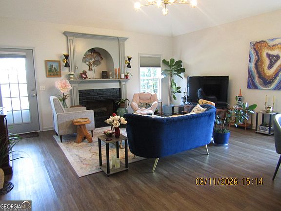 5th image of 1137 Southbend Dr #A