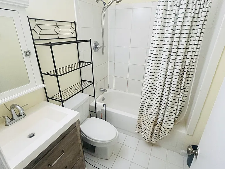 1431 21st St NW #301 — Photo 10