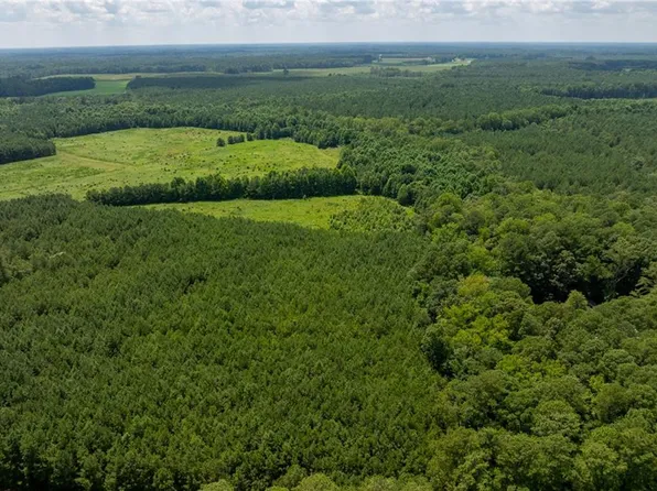 104 Saint Lukes Rd, Sedley, VA 23878