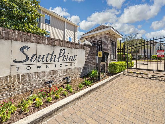 5th image of 3001 Murworth Dr Unit 1306