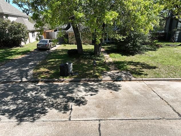 1st image of 18006 Bambriar Dr