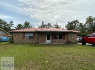 137 Deerwood Ct, Hinesville, GA 31313